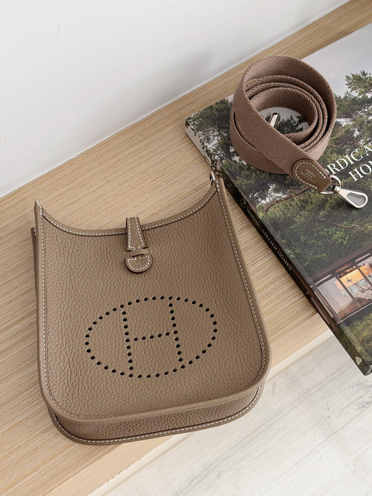 Hermès | Mini Evelyne 大象灰 銀釦