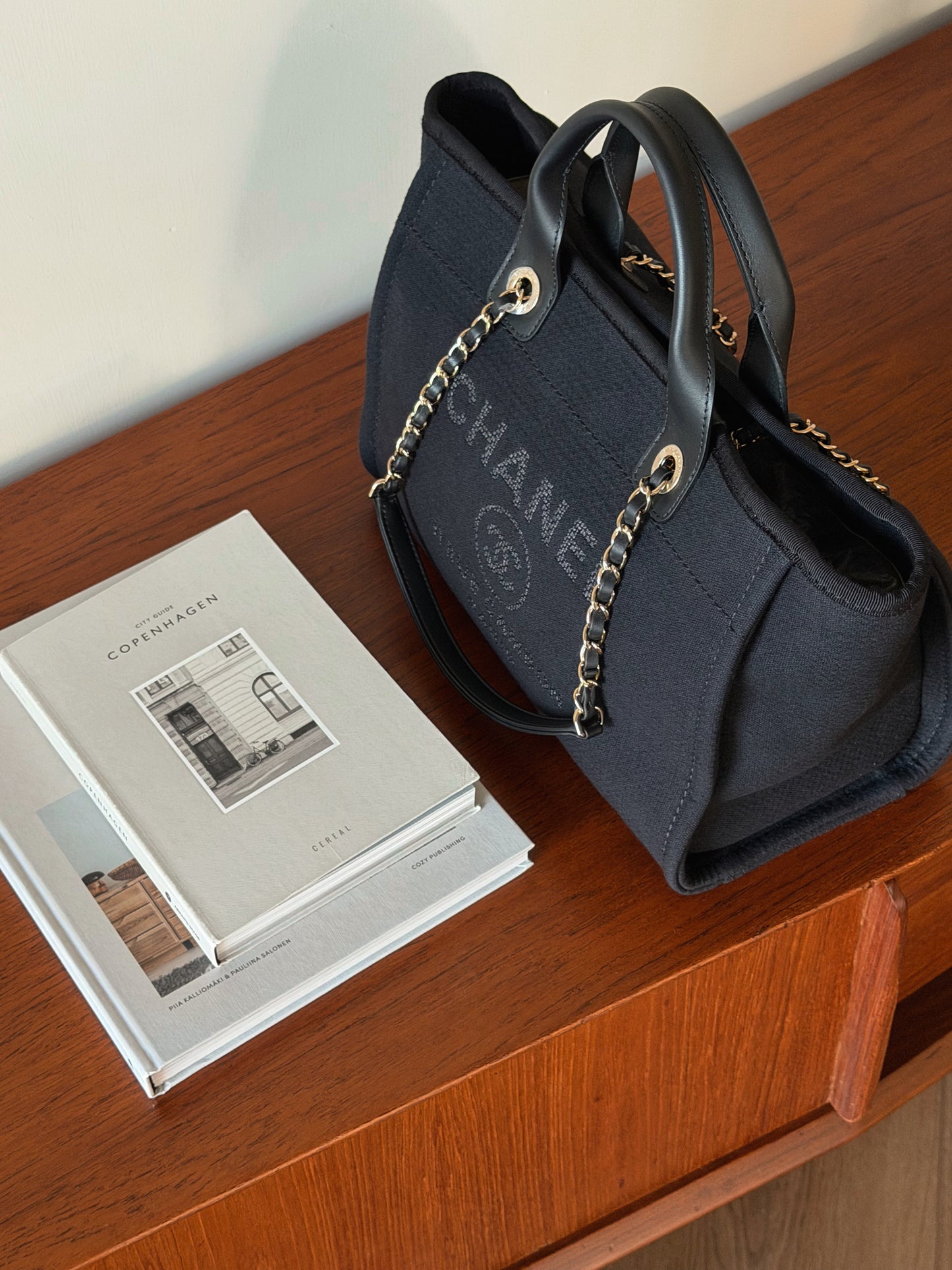 Chanel 編織沙灘包 黑色 Small