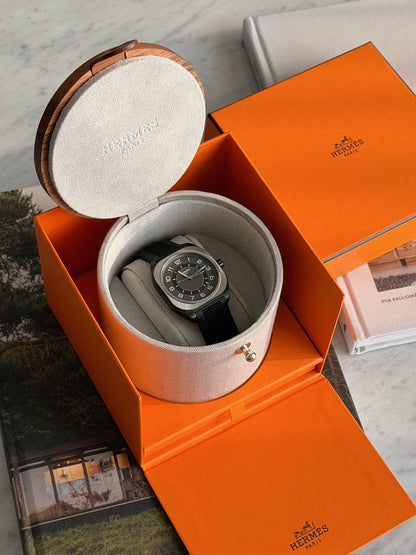 Hermès | H08 腕錶 黑色 42mm