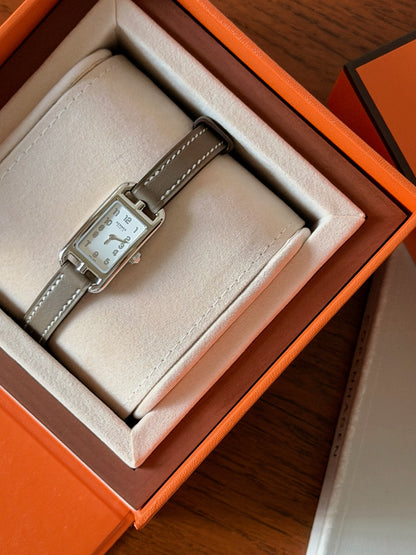Hermès｜Nantucket 手錶 大象灰
