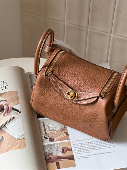 Hermès | Mini Lindy 金棕色 金釦