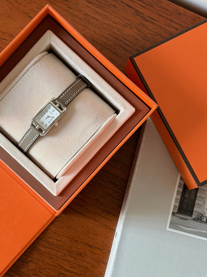 Hermès｜Nantucket 手錶 大象灰