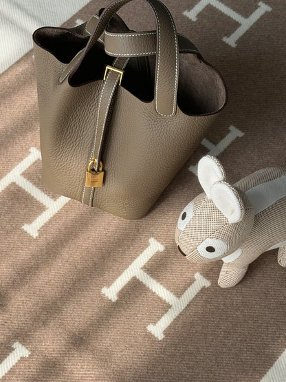 <NS - 全新閒置品> Hermès | Picotin 18 大象灰 金釦
