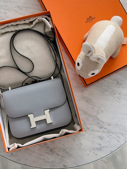 Hermès | Mini Constance 木偶灰 銀釦