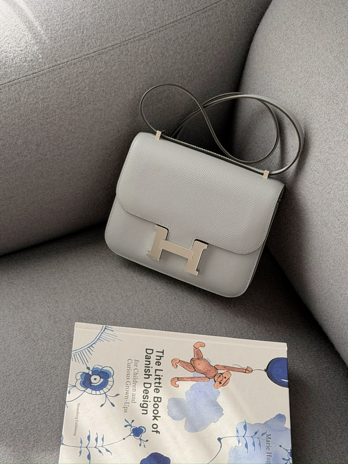 Hermès | Mini Constance 木偶灰 銀釦