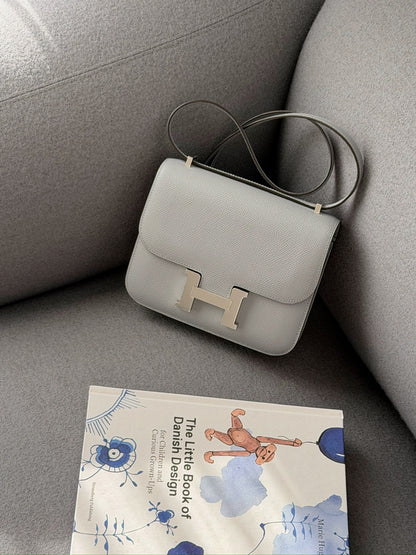 Hermès | Mini Constance 木偶灰 銀釦