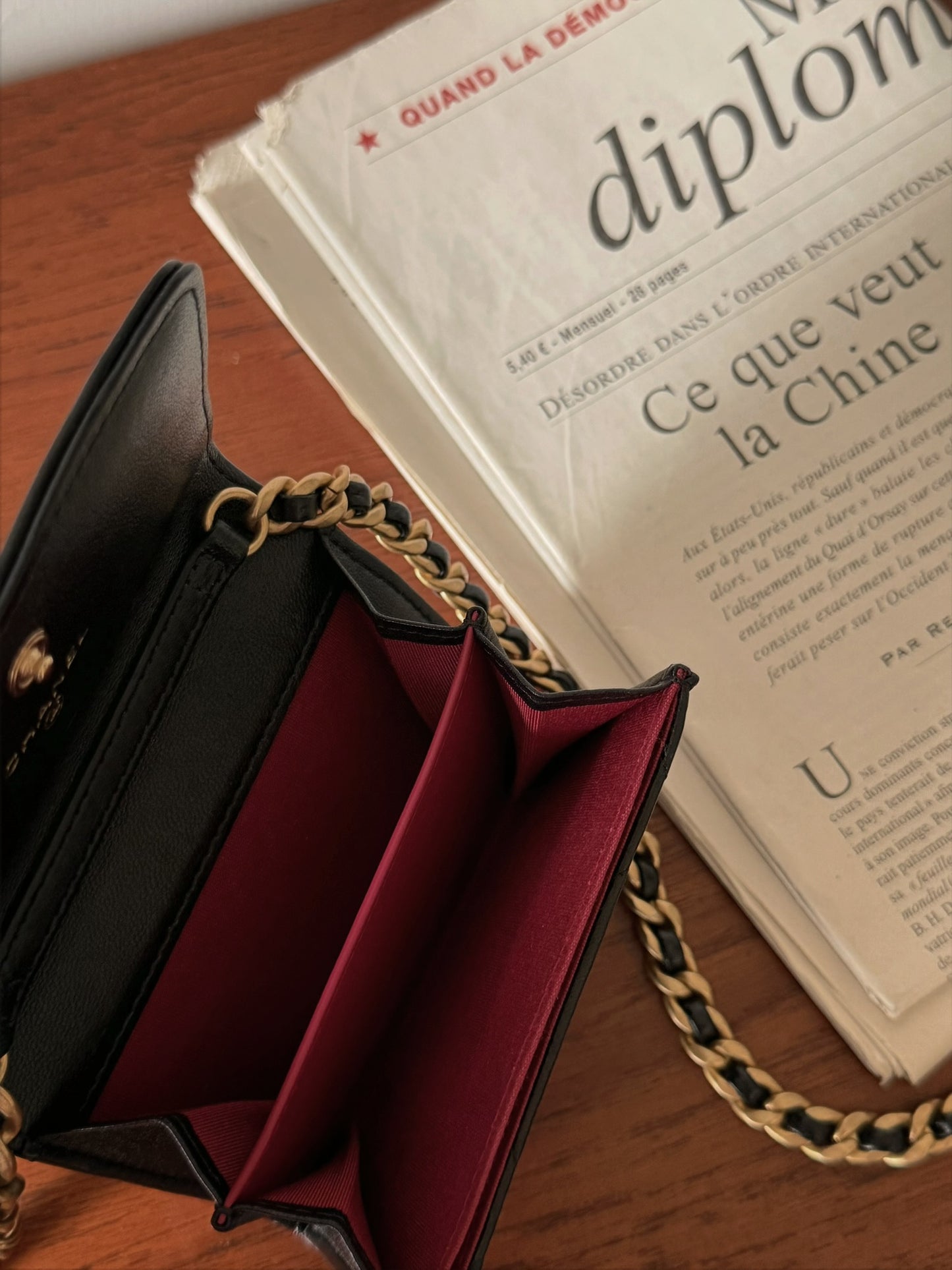 <S - 99成新> Chanel | 19 Mini WOC
