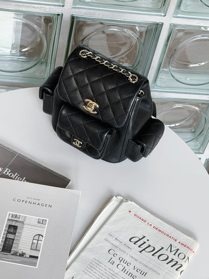 <S-99成新> Chanel | Duma 炸彈後背包 黑色 × 荔枝牛皮 × 金釦