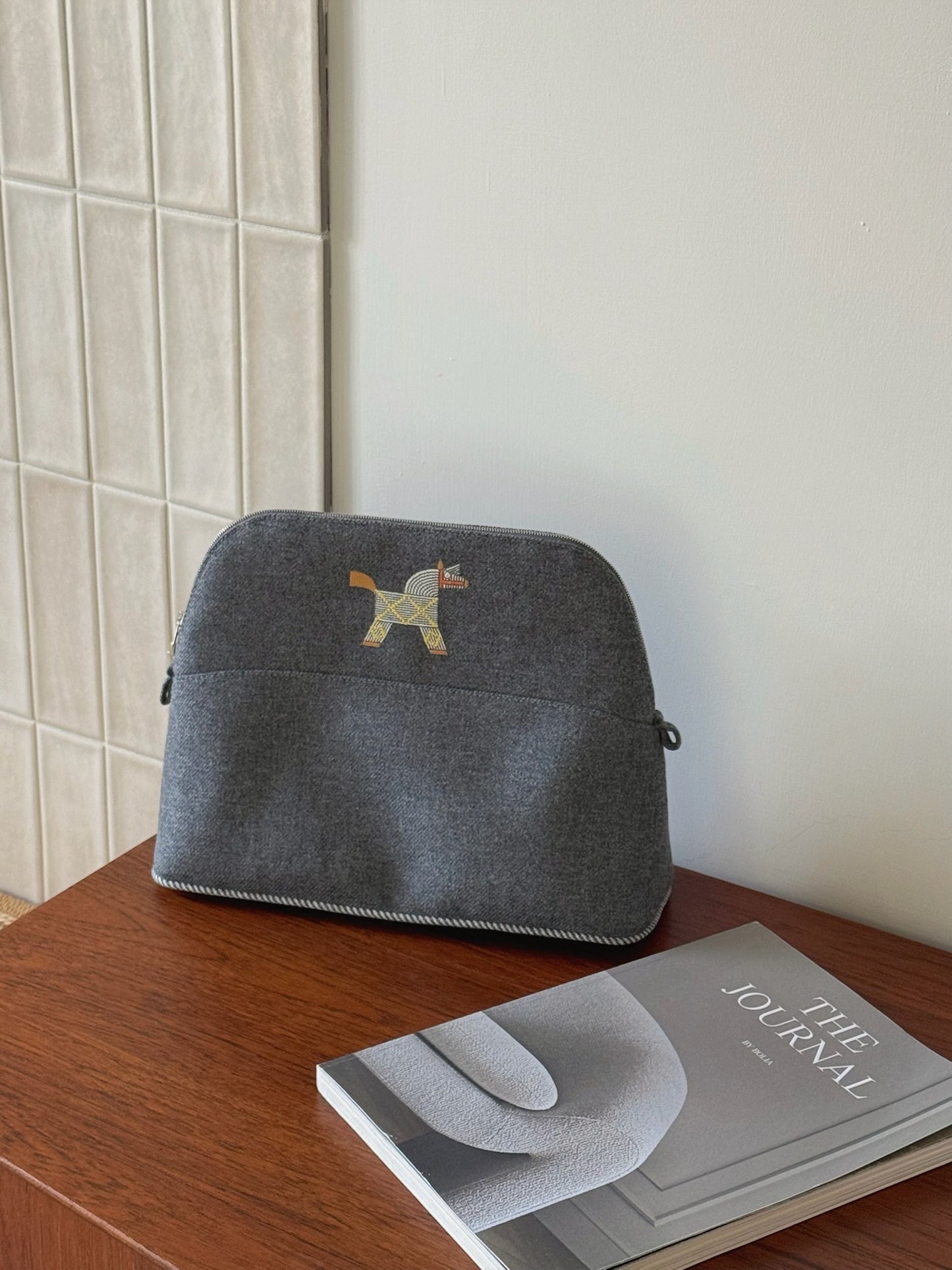 Hermès | Bolide Case 深灰色