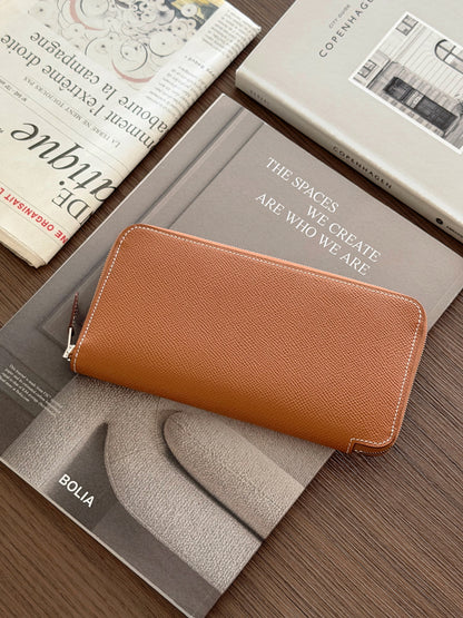 Hermès | Silk’in Wallet 絲巾長夾 金棕色 × 自由之城
