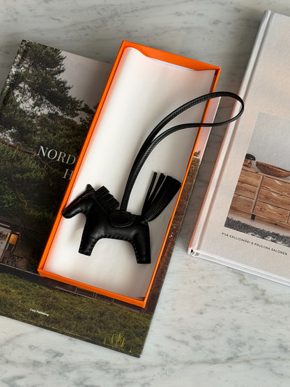 Hermès | Rodeo 小飛馬吊飾 黑色 蜥蜴皮