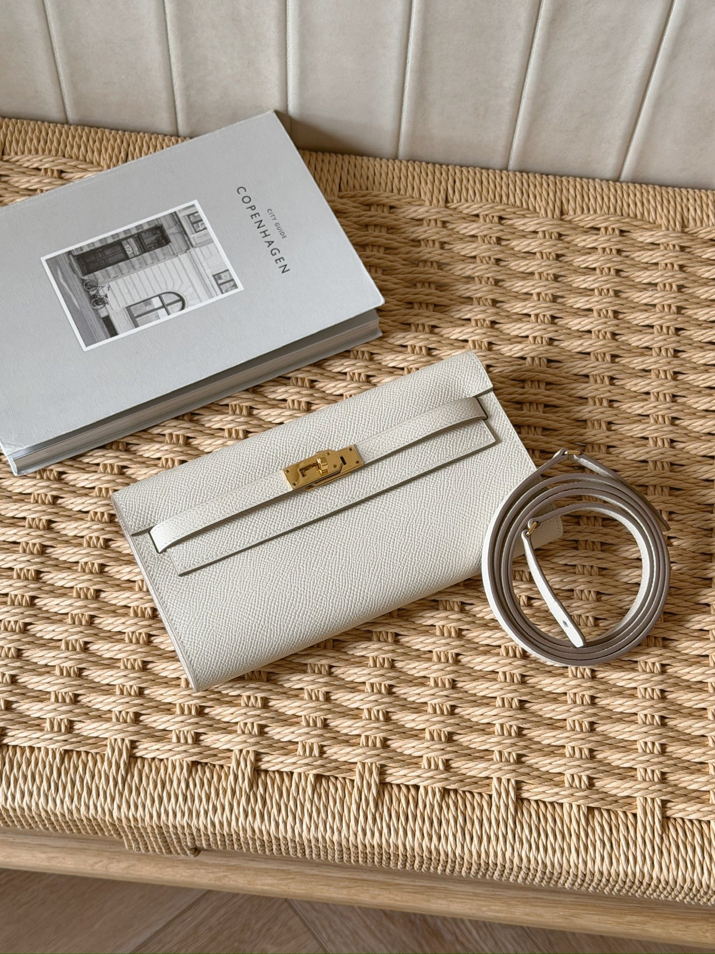 <NS - 全新閒置品> Hermès | Kelly To Go 奶昔白 金釦