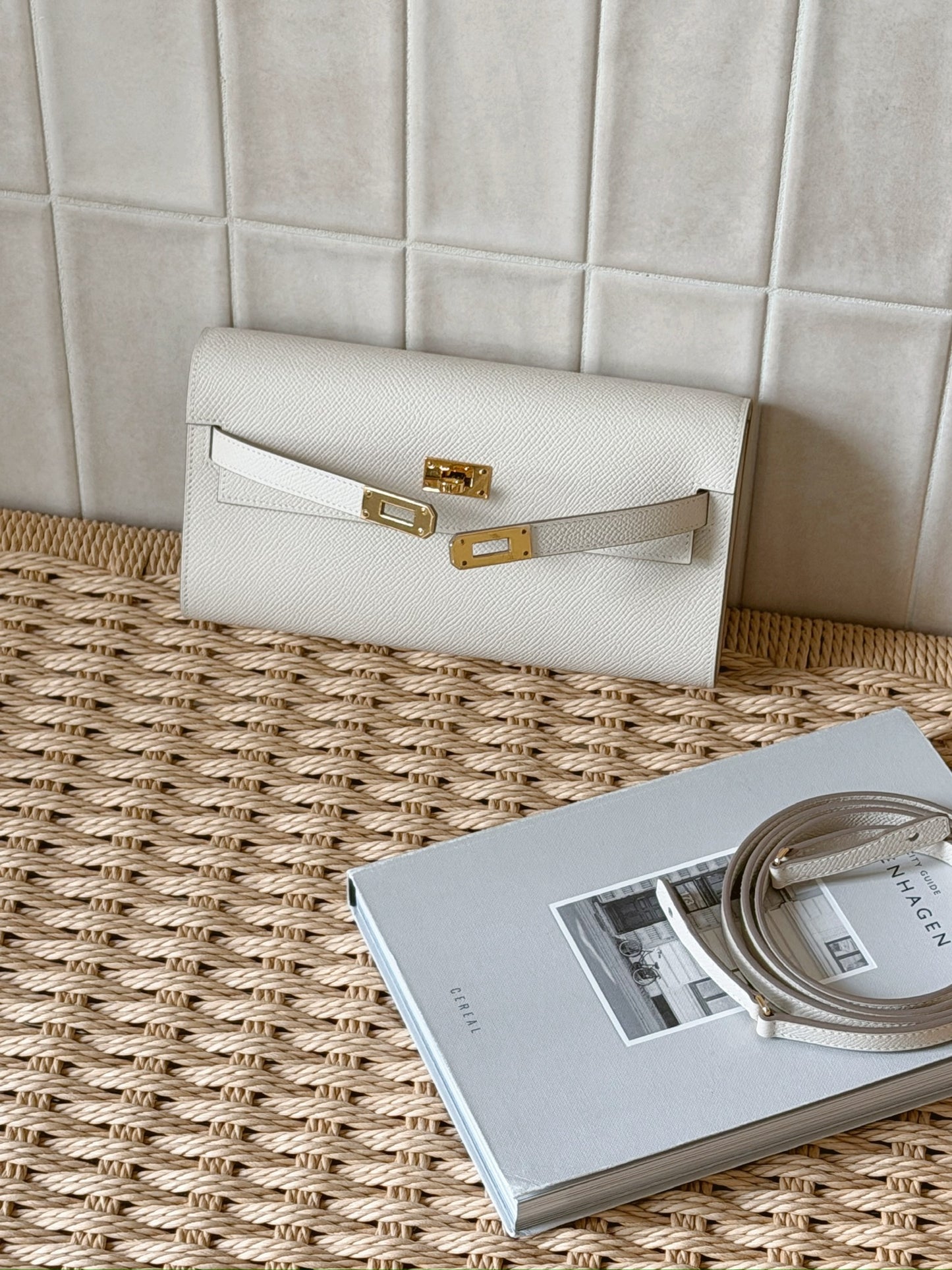 <NS - 全新閒置品> Hermès | Kelly To Go 奶昔白 金釦