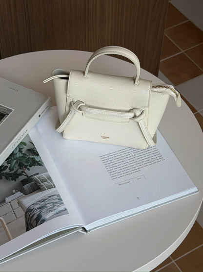 <S-99成新> Celine Pico 鯰魚包 白色