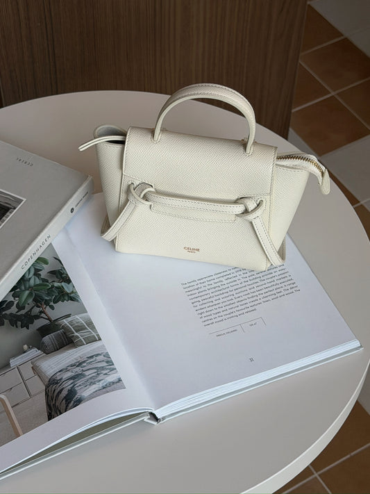 <S-99成新> Celine Pico 鯰魚包 白色