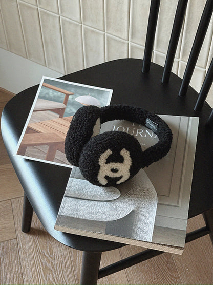 Chanel | Earmuffs 泰迪毛耳罩 黑色x白色雙C