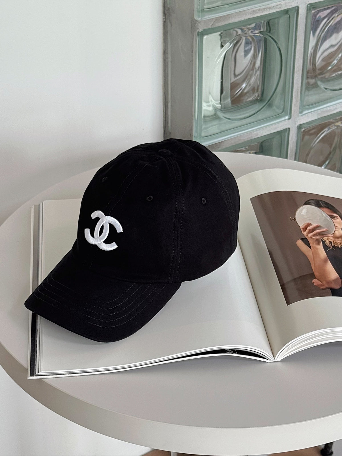 Chanel | 經典雙C棒球帽 黑白熊貓配色