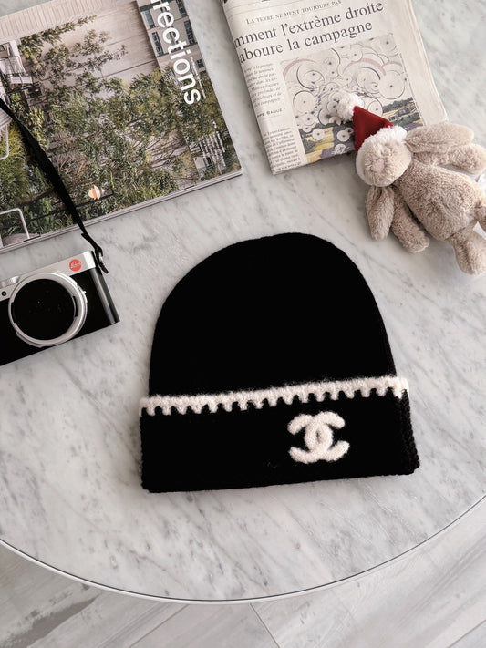 Chanel 黑白雙C logo 毛帽