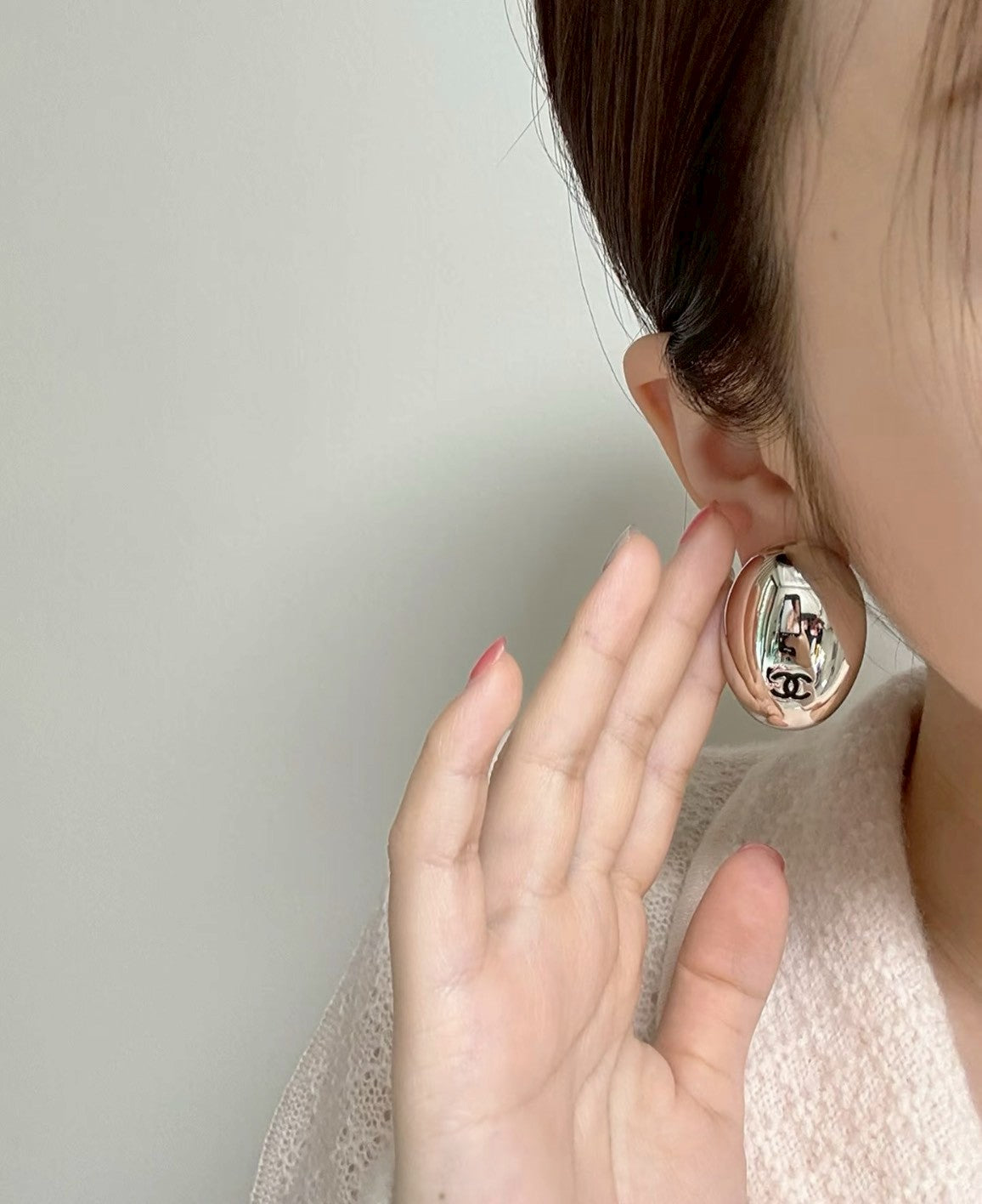 Chanel | 26s 銀色鵝蛋形耳釘