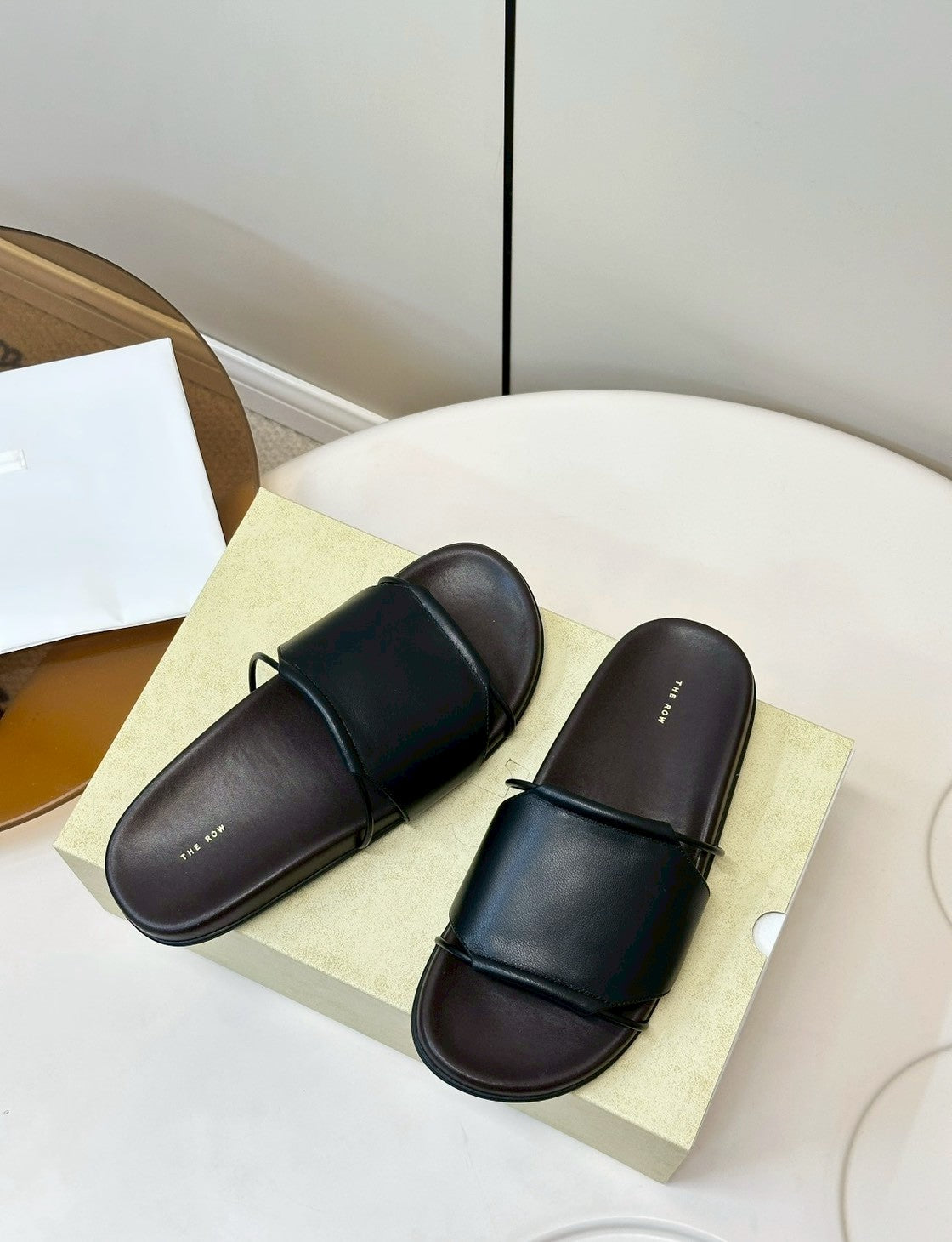 The Row | Vivienne Slide 平底涼鞋 黑色