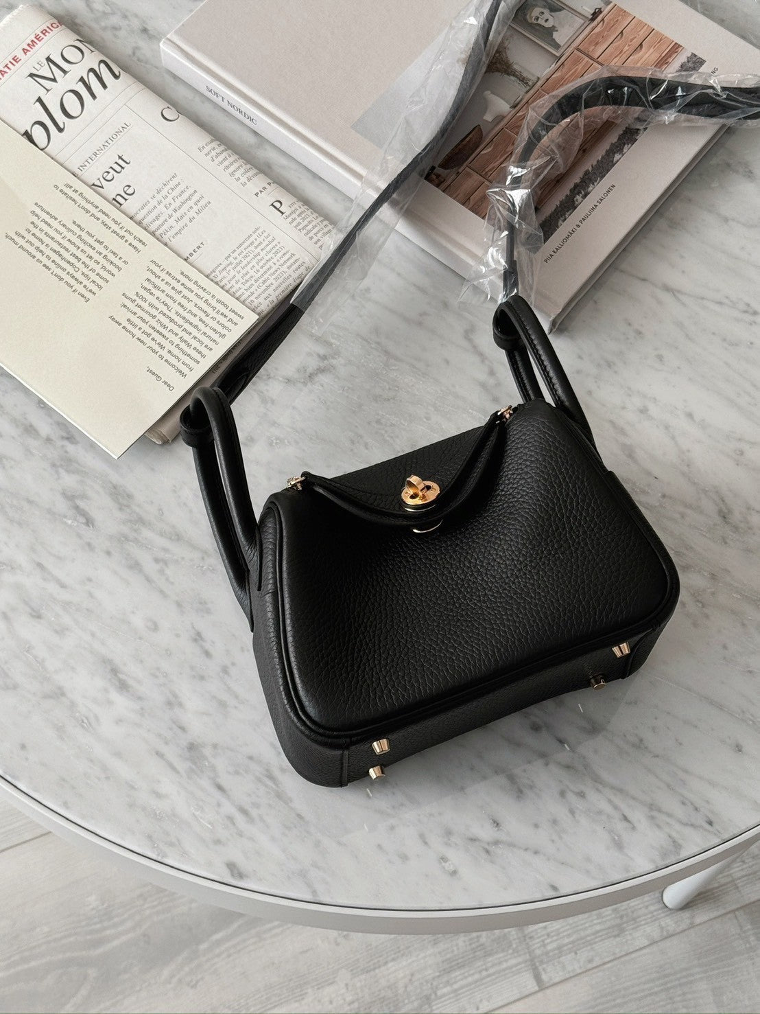 Hermès | Mini Lindy 黑色 金釦