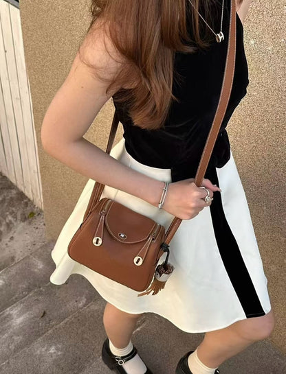 Hermès | Mini Lindy 金棕色 銀釦