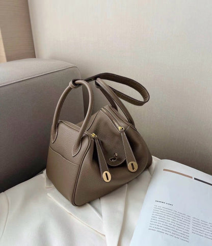 Hermès | Lindy 26 大象灰 金釦