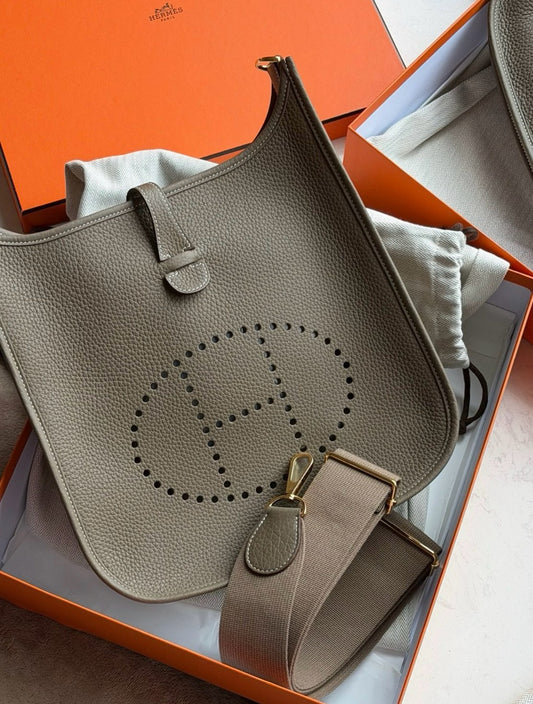 <S - 99成新> Hermès | Evelyne 29 大象灰 金釦 K刻印