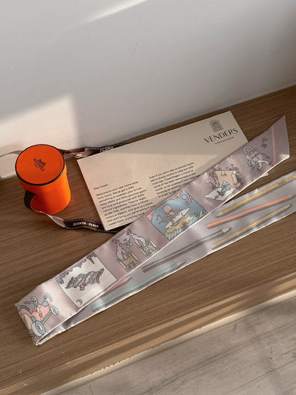 Hermès | 絲巾 Twilly A Vos Crayons et Carré Libre 繪色靈光