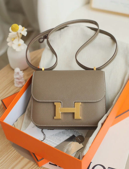 Hermès | Mini Constance 大象灰 金釦
