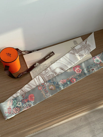 Hermès | 絲巾 Twilly Brides De Gala 華麗的韁轡 水藍色