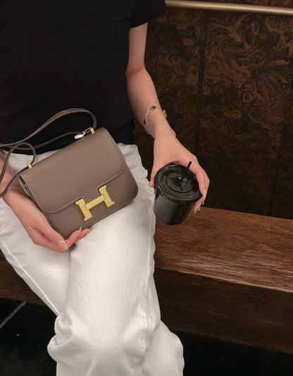 Hermès | Mini Constance 大象灰 金釦
