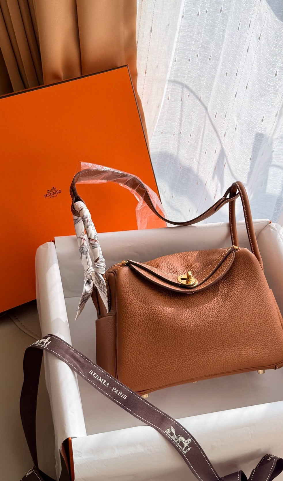 <NS - 未使用新品> Hermès | Lindy 26 金棕色 金釦