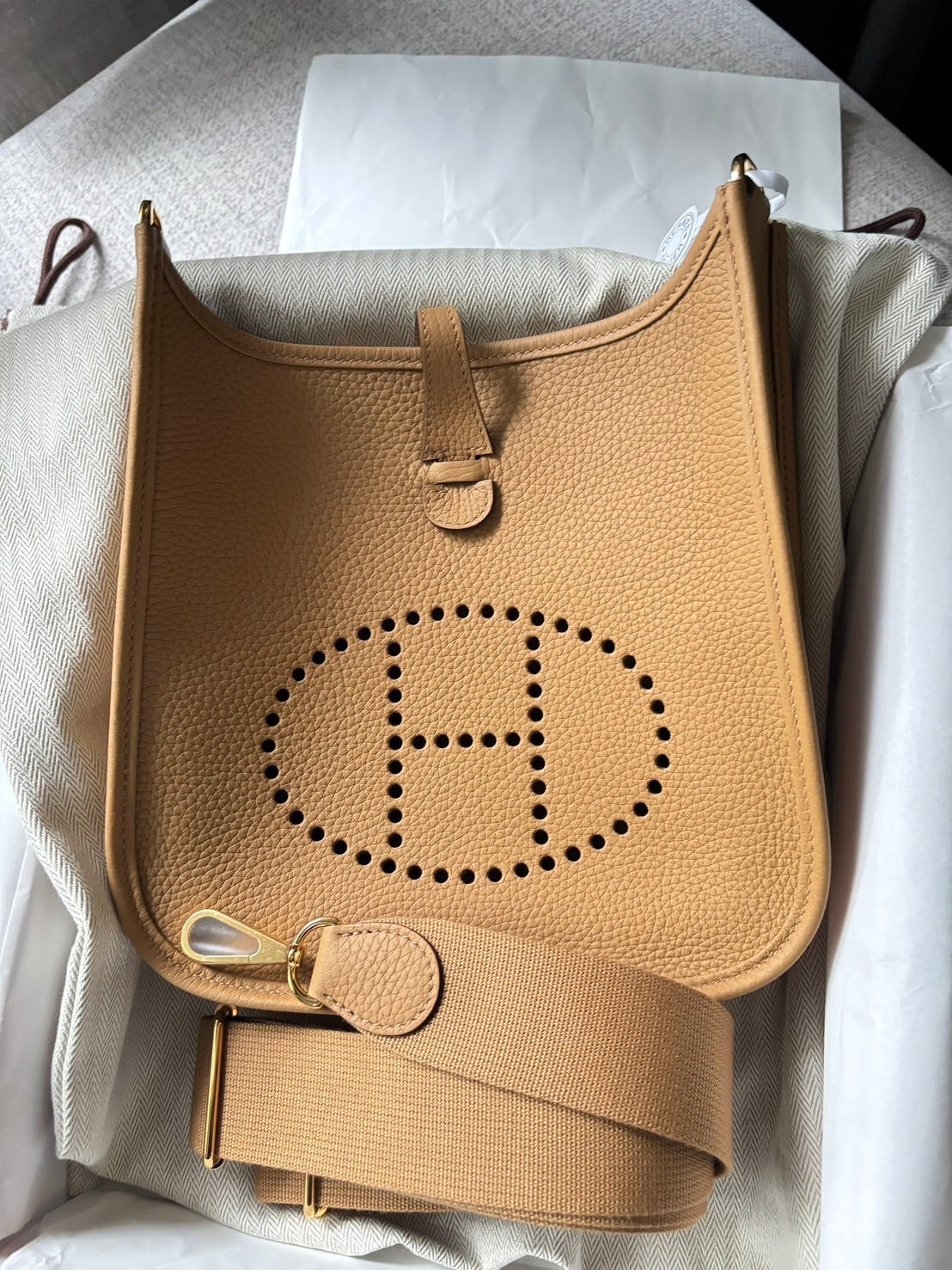 Hermès | Evelyne 23 餅乾色 金釦