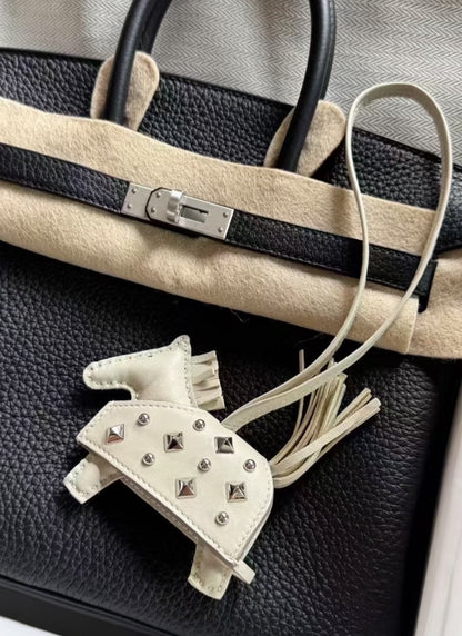 Hermès | Rodeo 鉚釘小馬 奶昔白