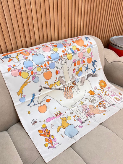 Hermès | 絲巾90 兔子與蘋果樹 白色