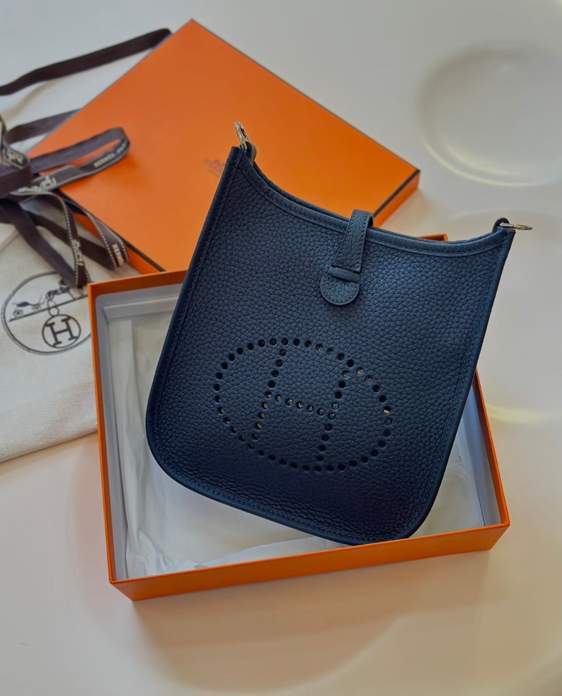Hermès | Mini Evelyne 普魯士藍 銀釦