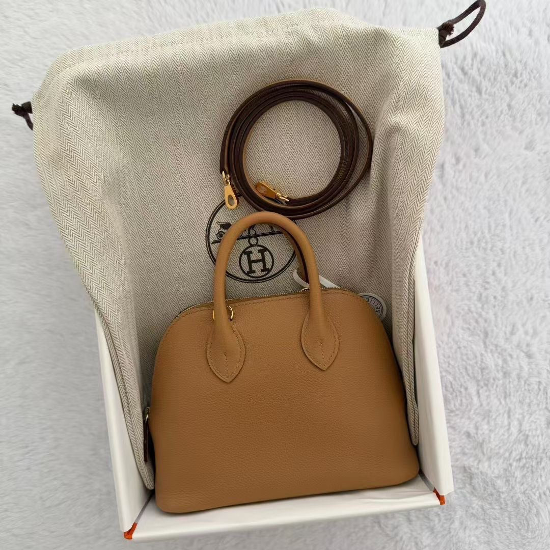 Hermès | Mini Bolide餅乾色 金釦