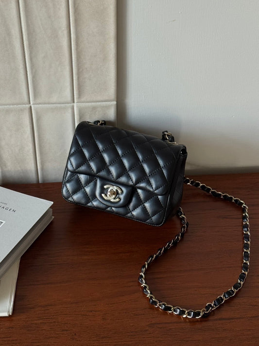 <NS - 全新閒置品> Chanel | 方胖 黑色 金釦 羊皮