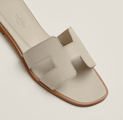 Hermès | Oran 涼鞋 米色