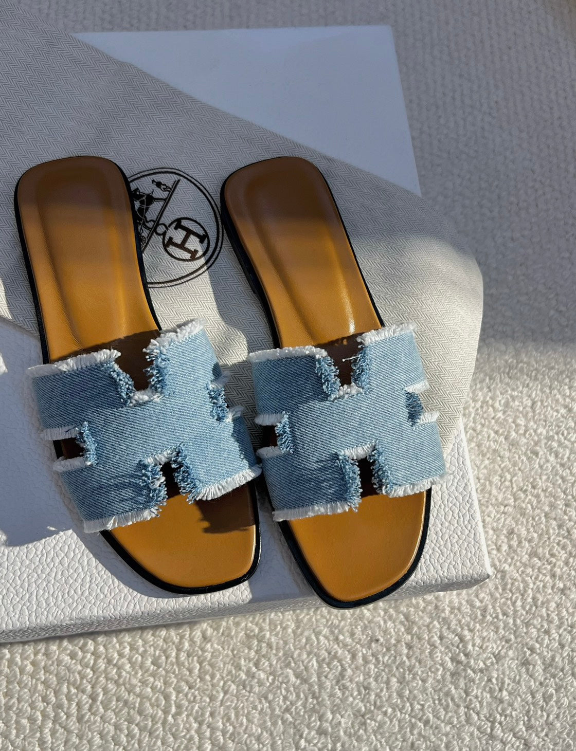Hermès | Oran涼鞋 流蘇牛仔藍