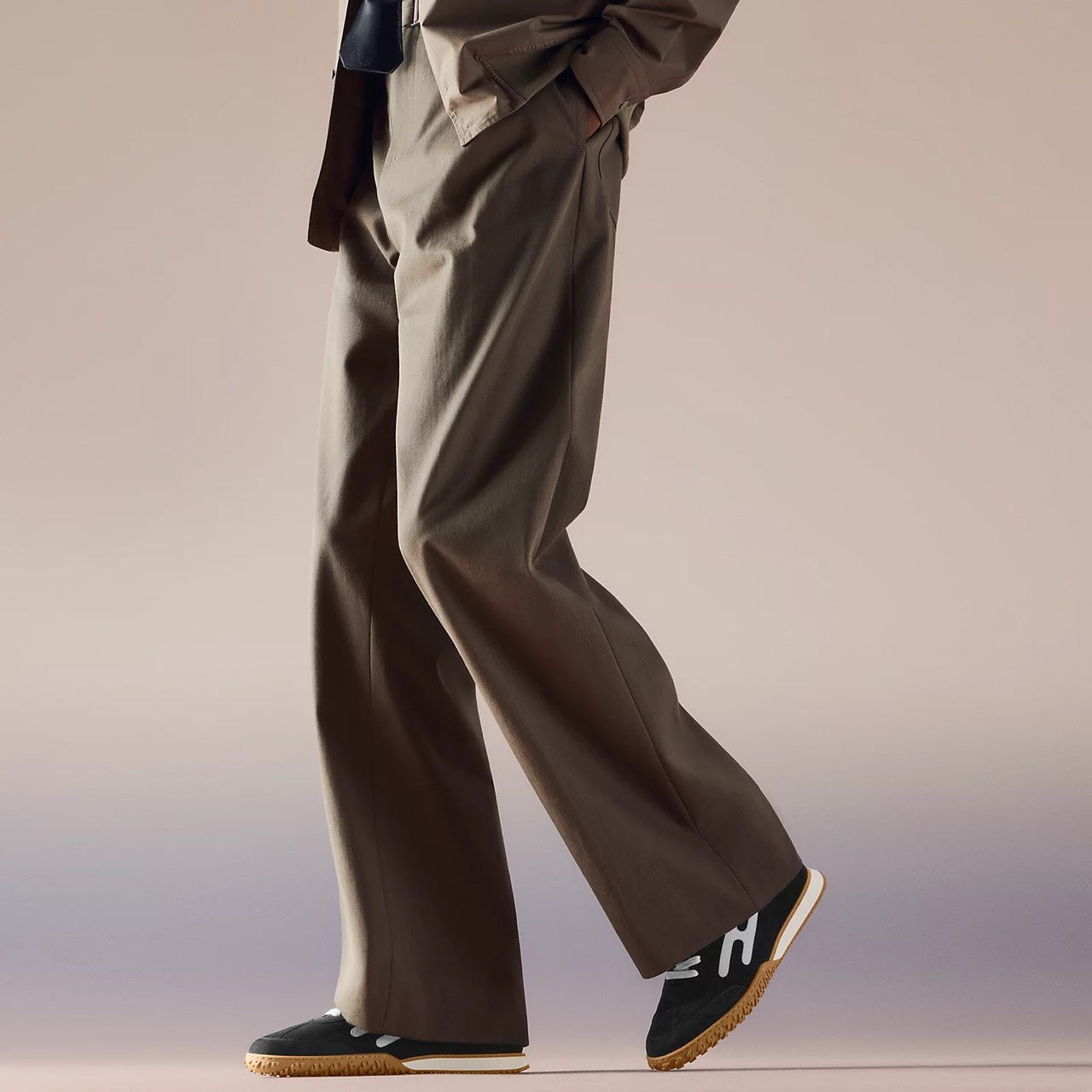 Hermès | Jet Sneaker 白色 x 黑色