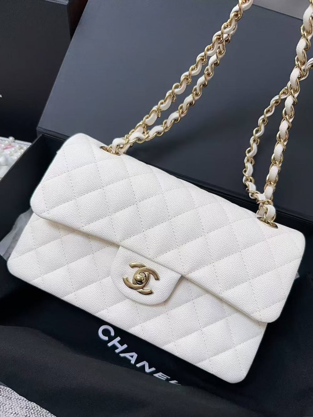 <NS-全新閒置品> Chanel | CF23 白色 荔枝皮 金釦