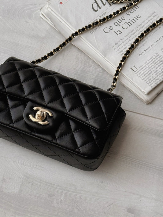 Chanel Mini CF 18cm 新款方胖黑色淡金扣