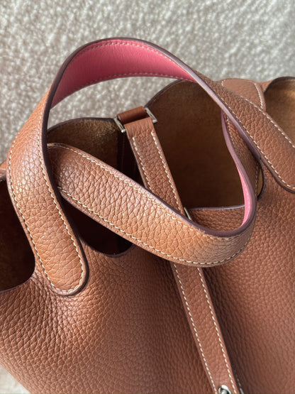 Hermès Picotin 18 金棕色手柄拼唇膏粉