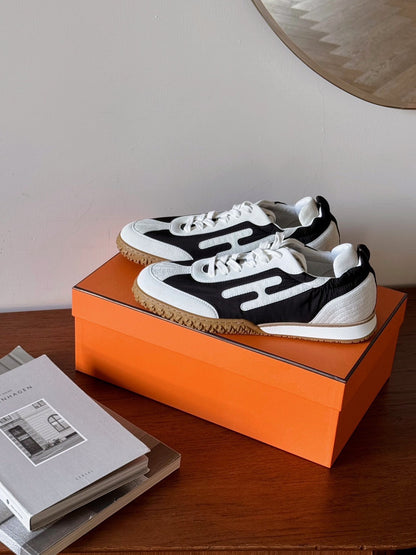 Hermès | Jet Sneaker 熊貓配色